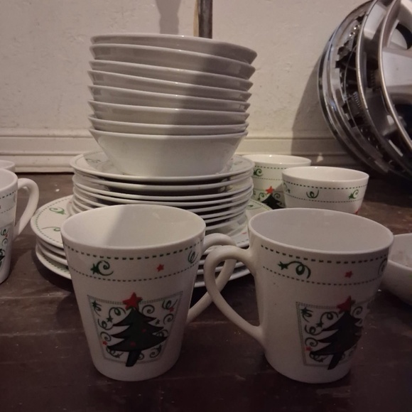 Christmas dishes - Picture 2 of 3